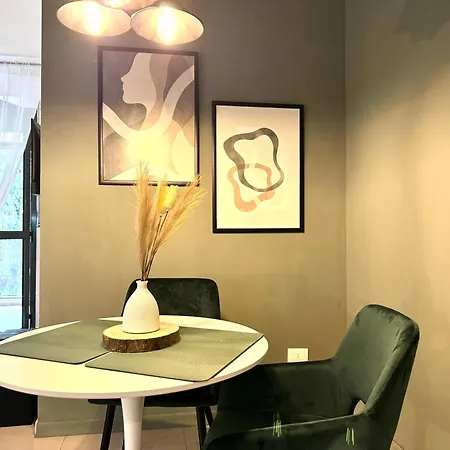 Elegant With Balcony, Free Parking, & Wifi * Perúgia